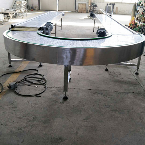 鏈闆轉彎輸送機