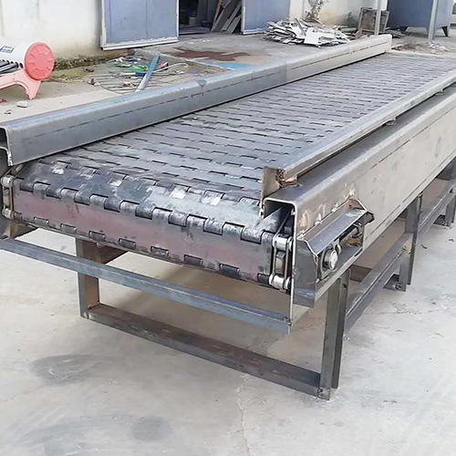 重型鏈闆輸送機